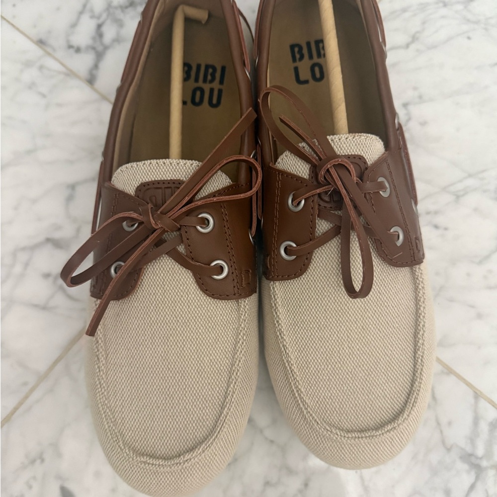 Bibi Lou Women's Tan and Boat Shoes